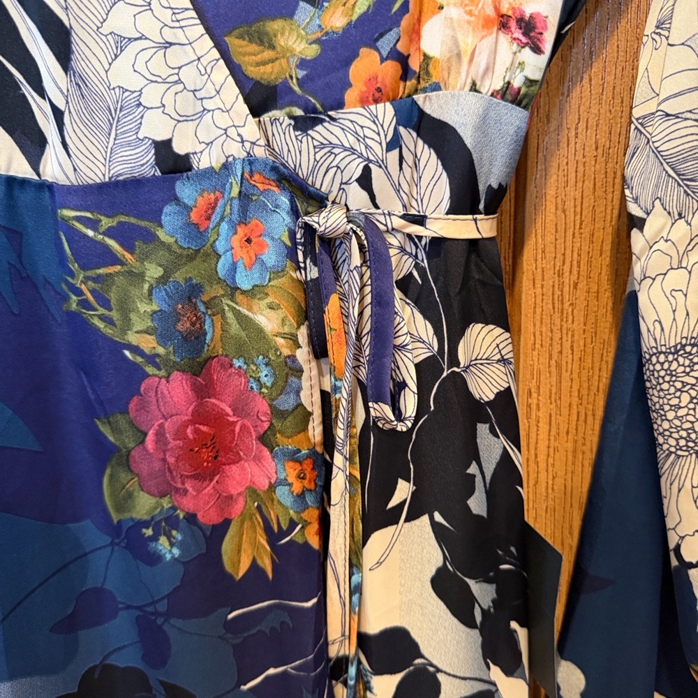 NWT Lulu’s Satin Maxi Dress - Picture 6 of 7
